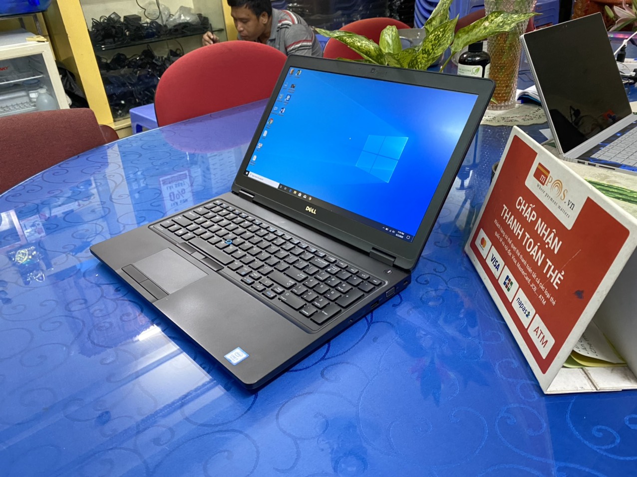 DELL LATITUDE E5580 I7 7820HQ 16GB 256GB 15.6 FULL HD