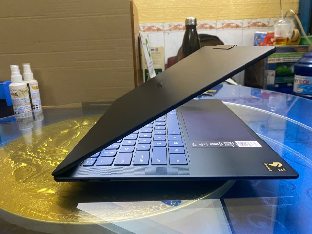 LENOVO YOGA SLIM 7x GEN 9 ELITE X1E-78-100 14.5”3K CẢM ỨNG